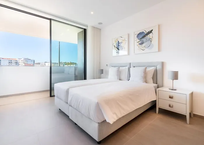 Seabreeze - Luxury Poolside Oasis Lägenhet Lagos