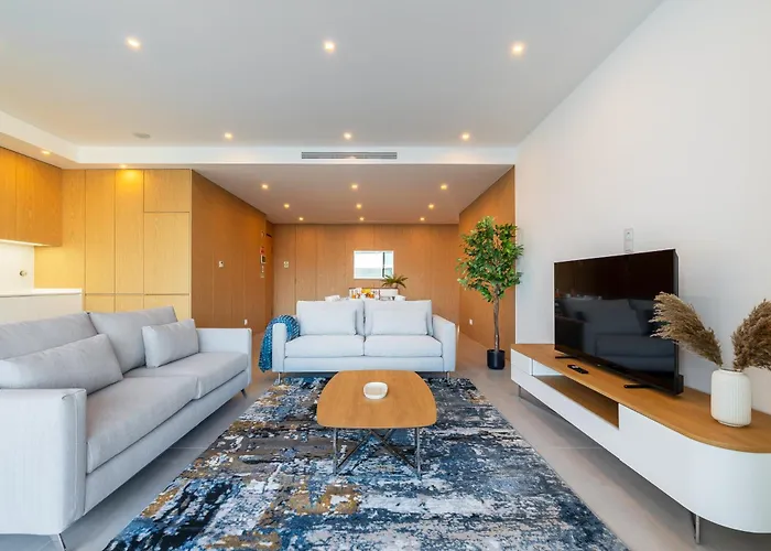 Seabreeze - Luxury Poolside Oasis ラゴス